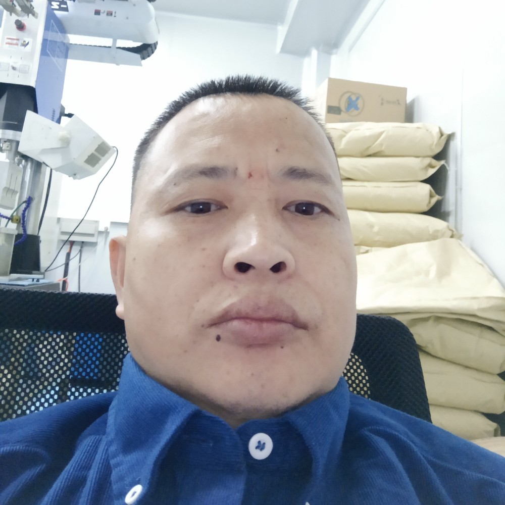 缠绵保卫荷花的照片