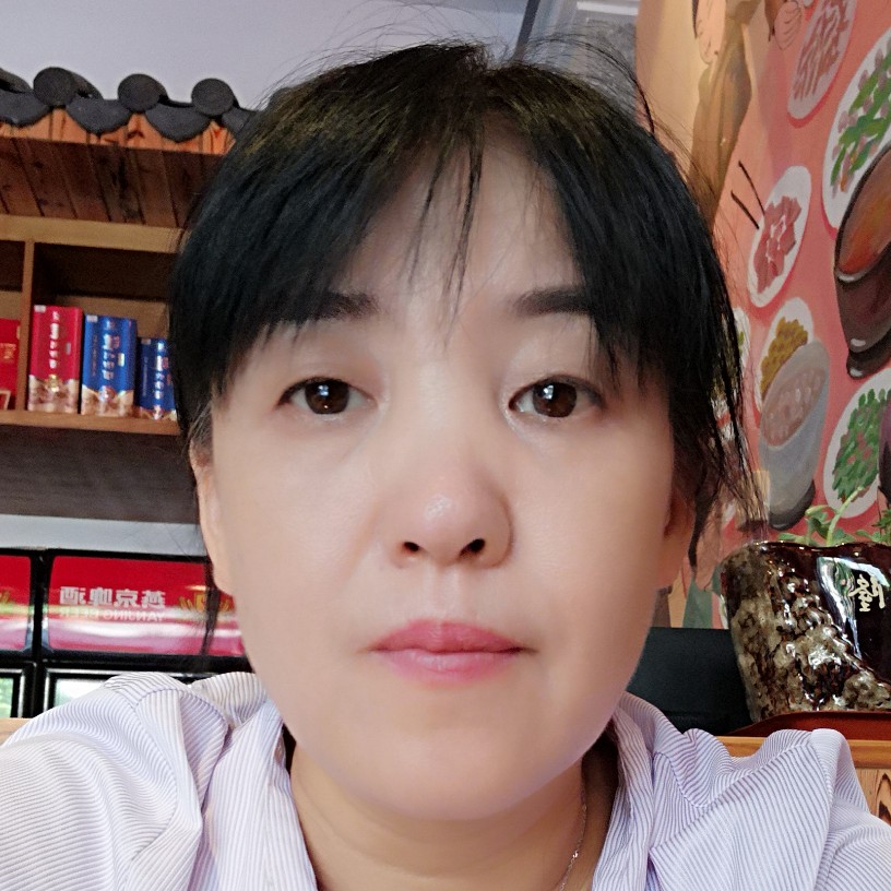 小刺猬改变舒适的照片