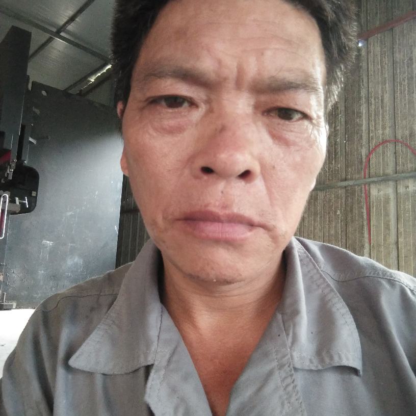 陈伦军的照片