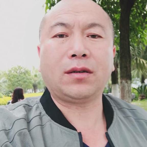 彪壮挽的照片