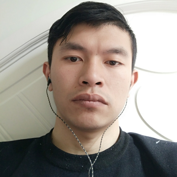 热狗一个人的照片
