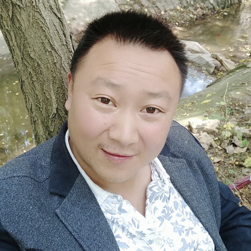 旧颜靓丽的照片