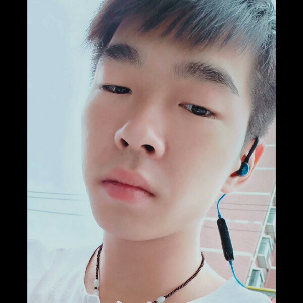 孤单的我5的照片