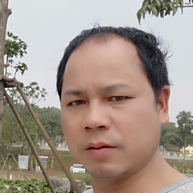 卢宝昌的照片