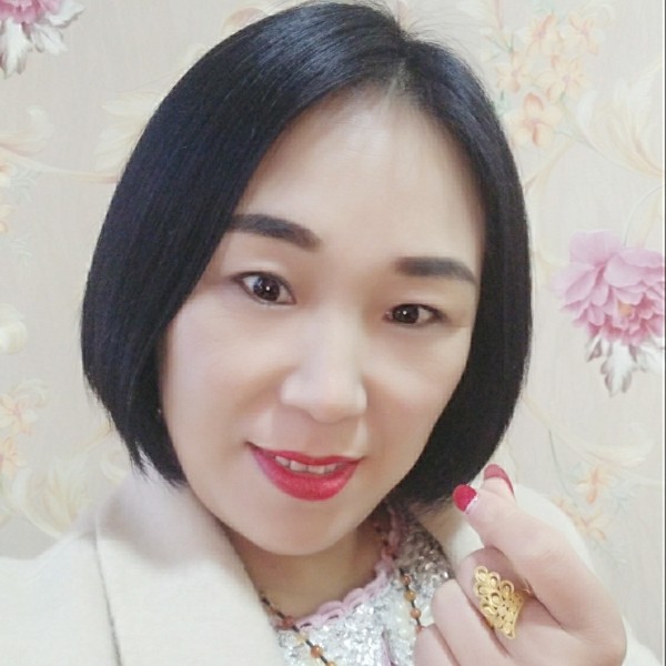 霞嫚的照片