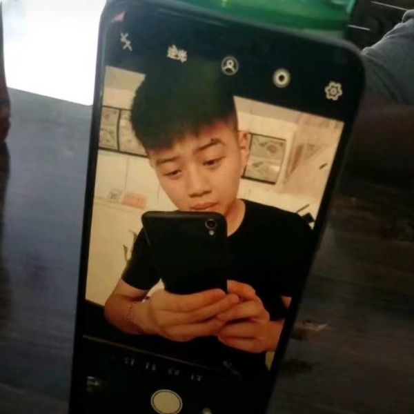 阿黎哥哥的照片