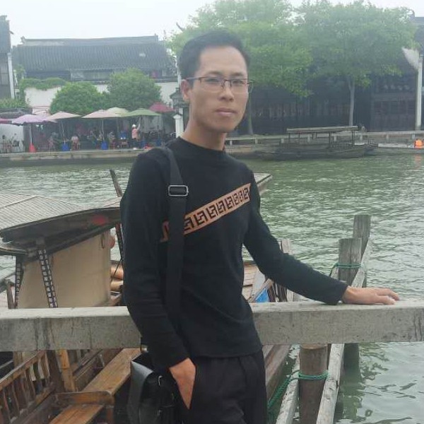 东r的照片