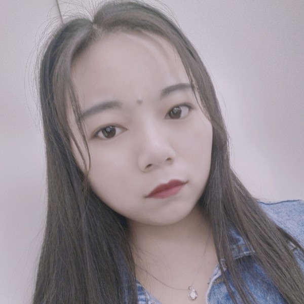 小蝴蝶天真的照片