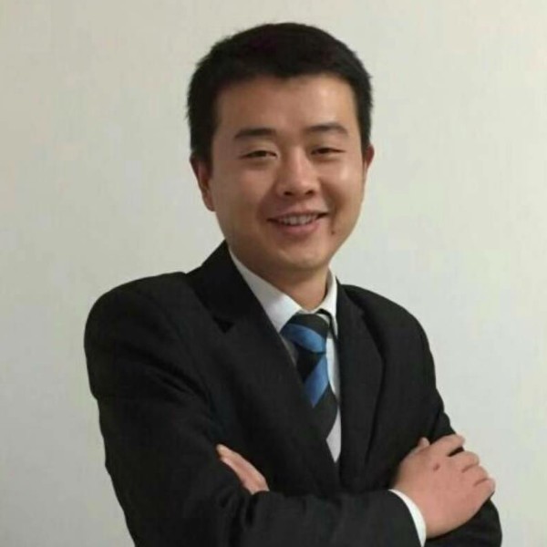 小丸子执着的照片