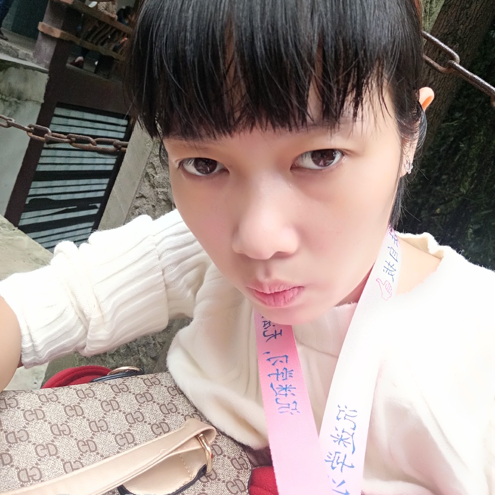 高高睫毛的照片