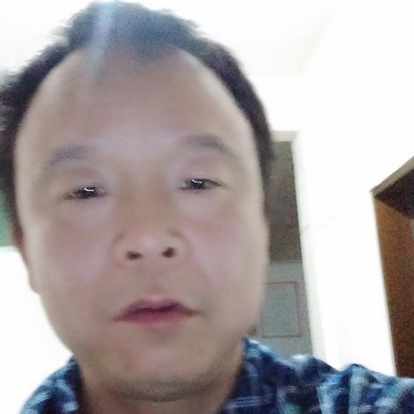 秋月回首老实的照片