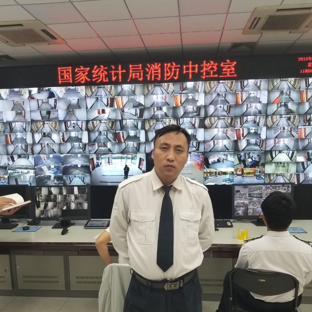请叫我军爷的照片
