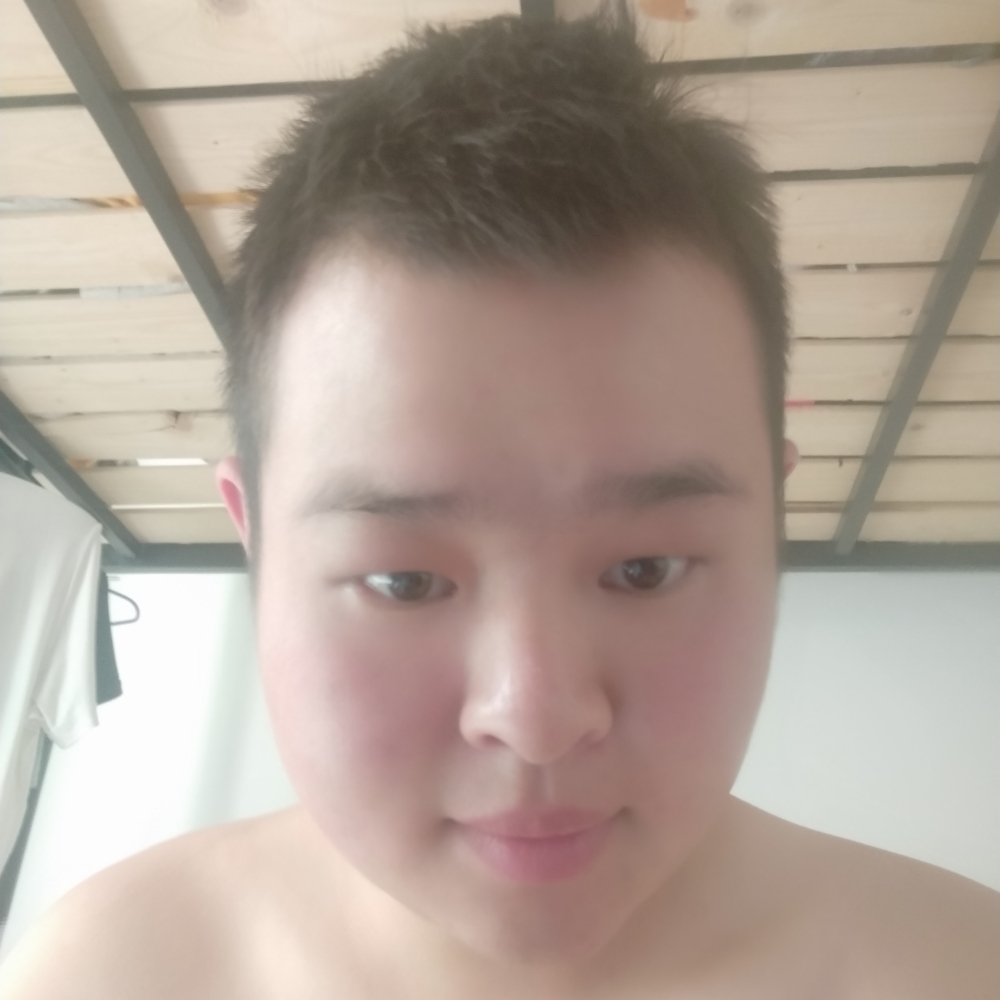 高兴笑天寂的照片