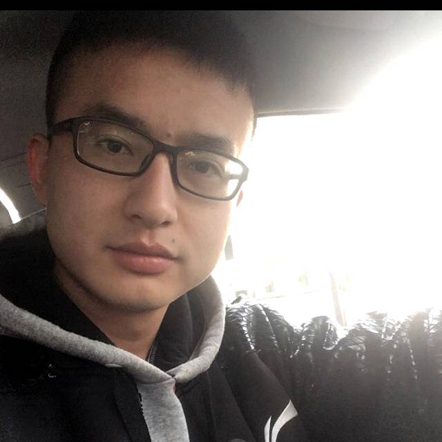 爱笑的男孩~的照片