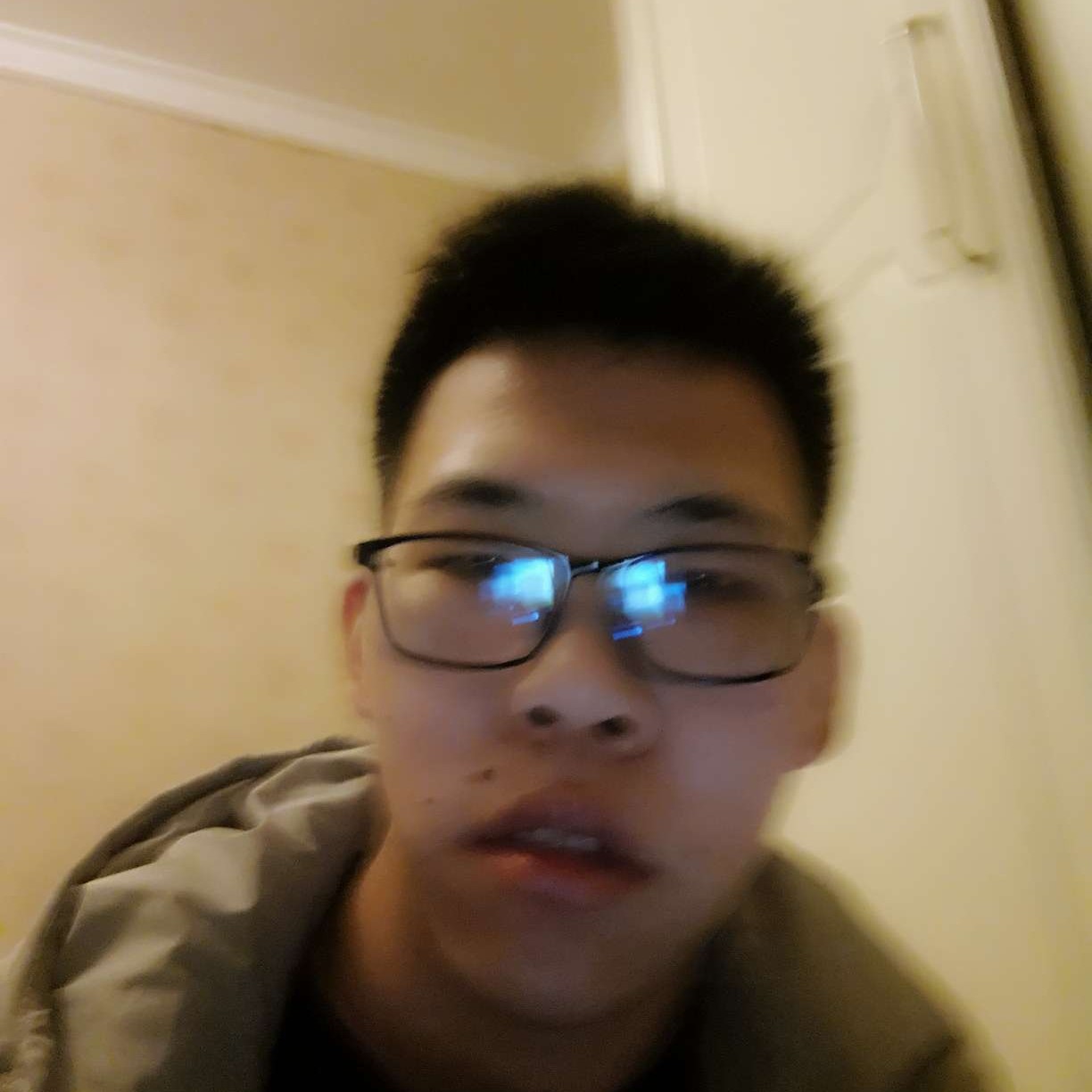 聪慧笑思恋的照片