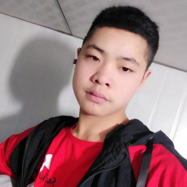 俭朴倾心星月的照片