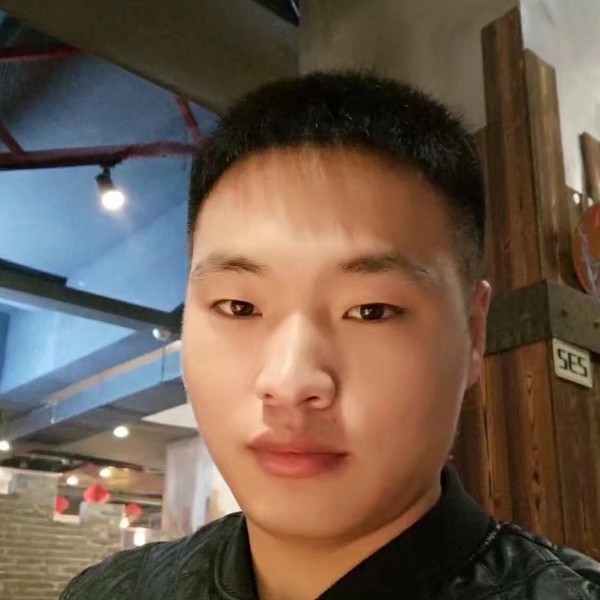 骚年大男孩的照片