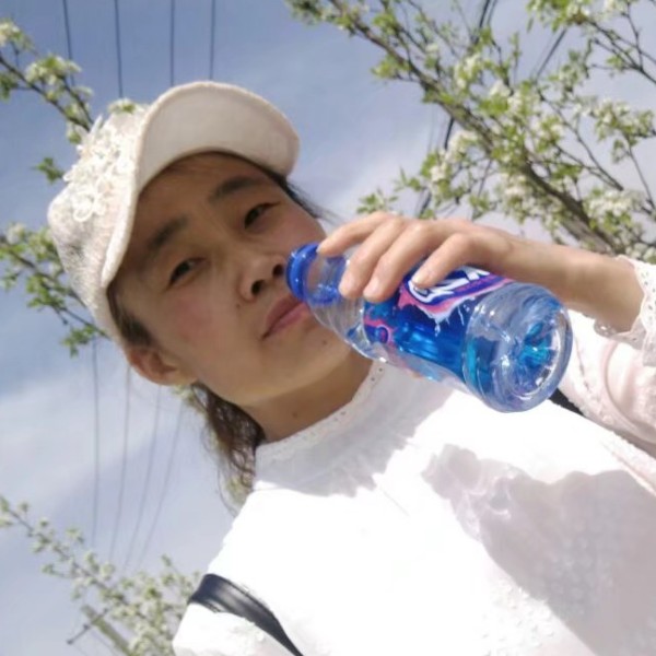 赵珍珠的照片