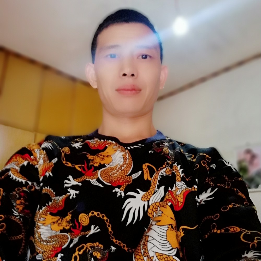 惊鸿学员俏皮的照片