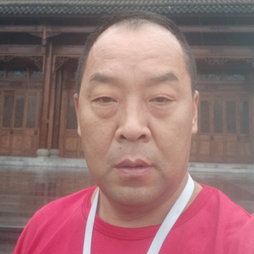 余仕华的照片