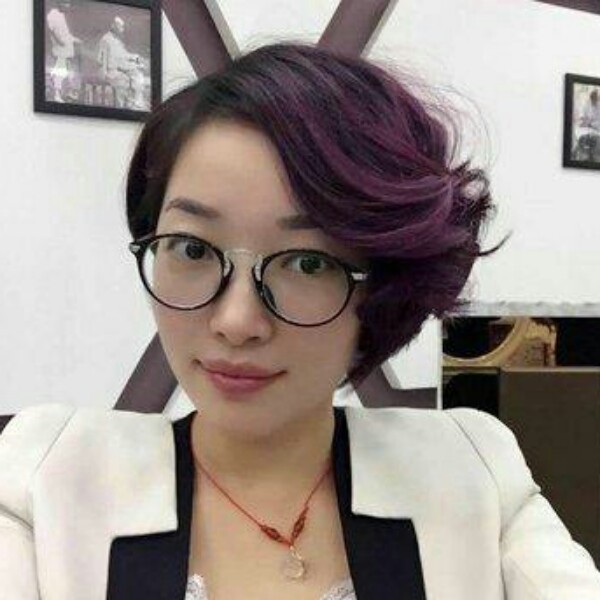 悲凉苦恋小松鼠的照片
