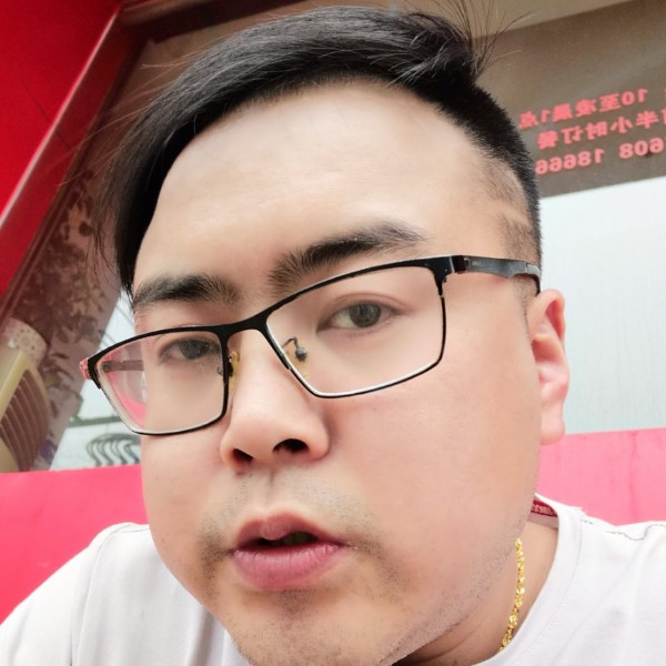土尊的照片