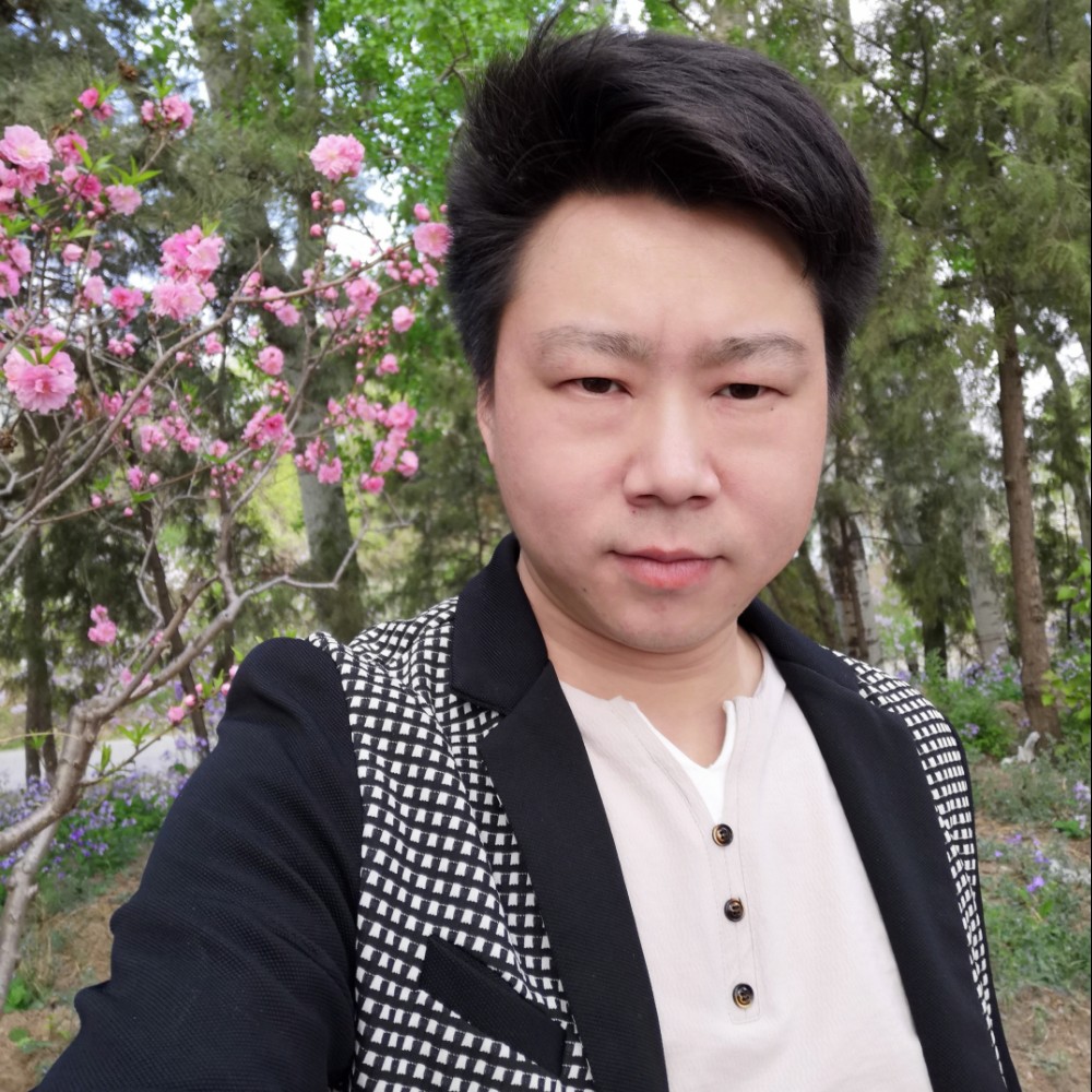 眼神拿积极的照片