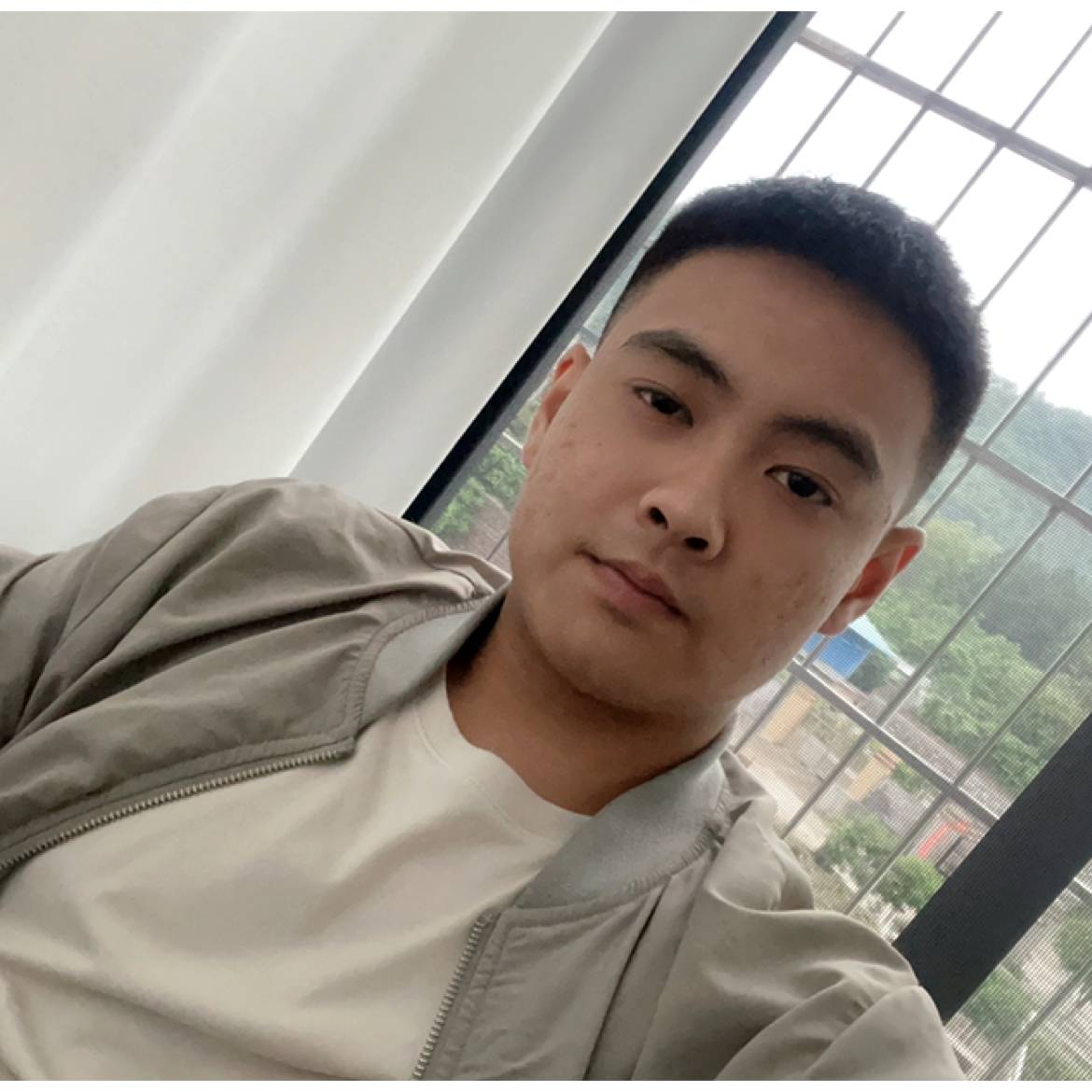 很普通丨的照片