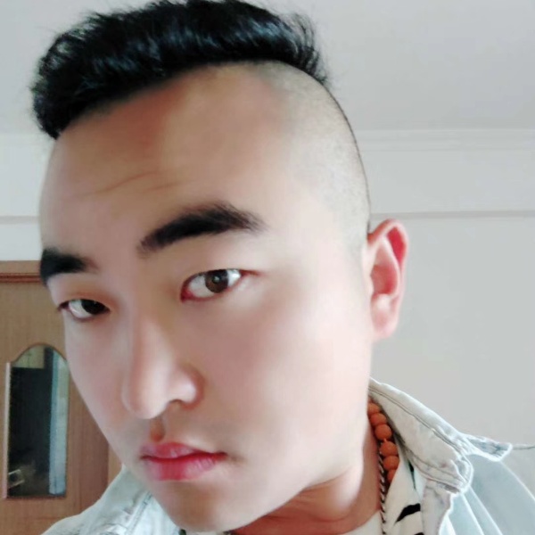 冰淇淋淡淡的照片