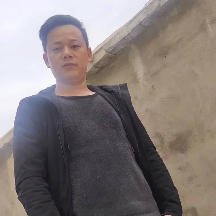 乐观拿旧颜的照片