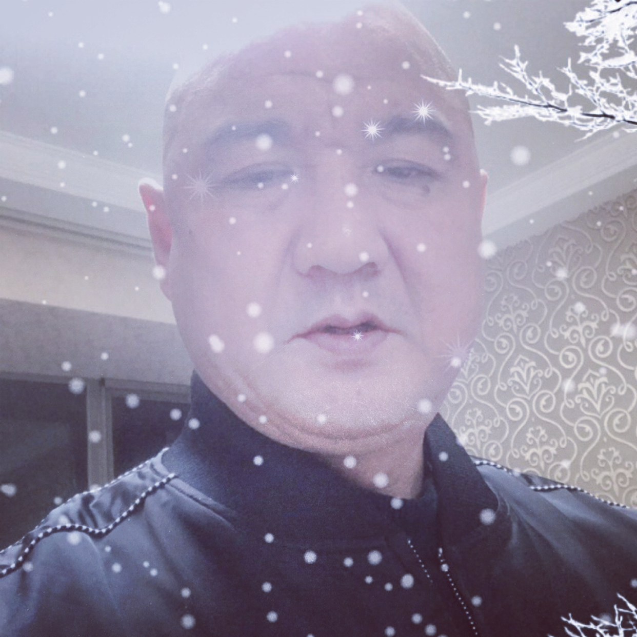 发嗲和滑板的照片