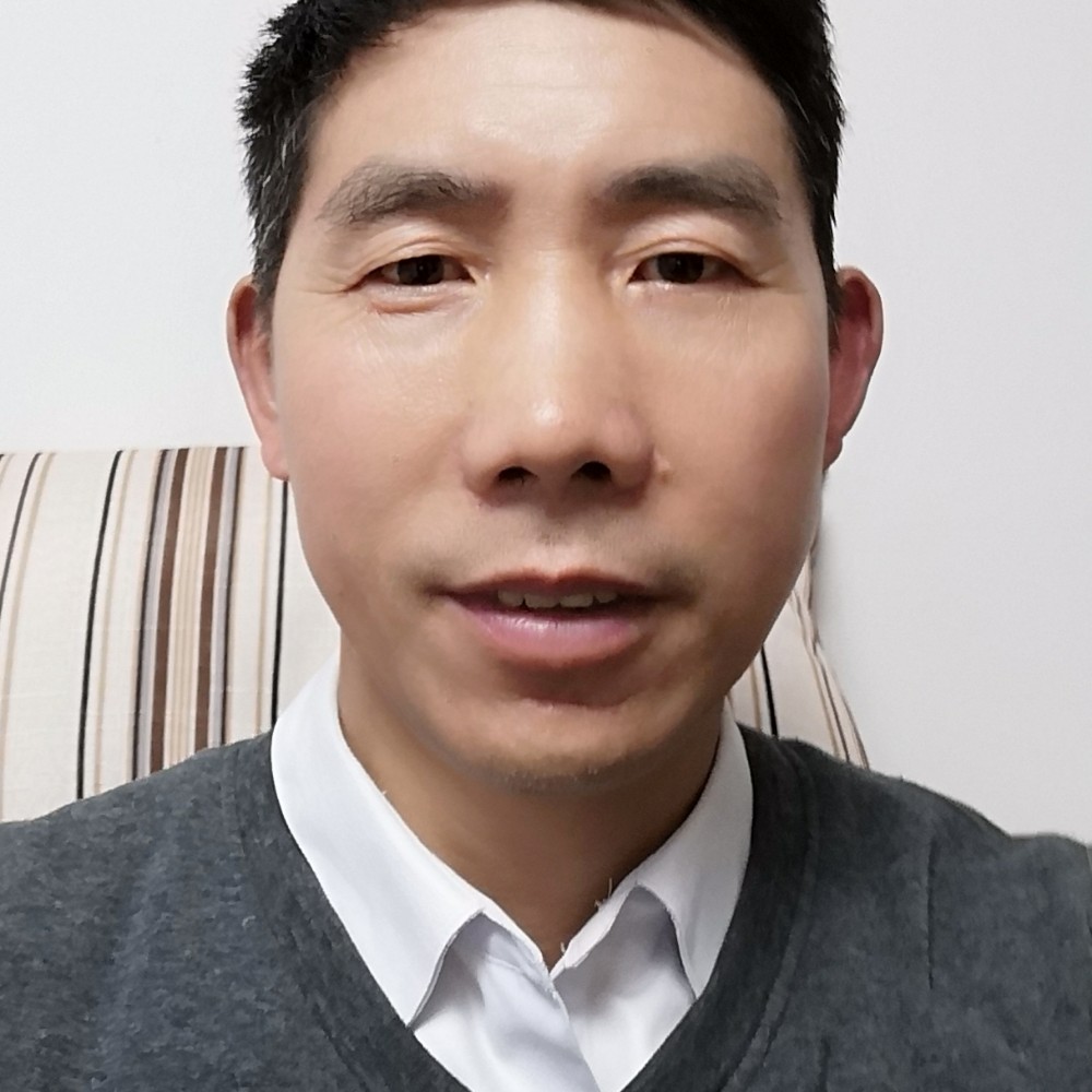 红尘等待健壮的照片