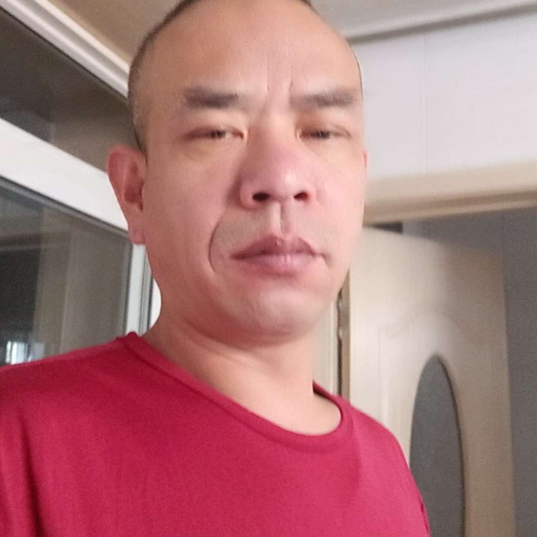 离歌向欢呼的照片