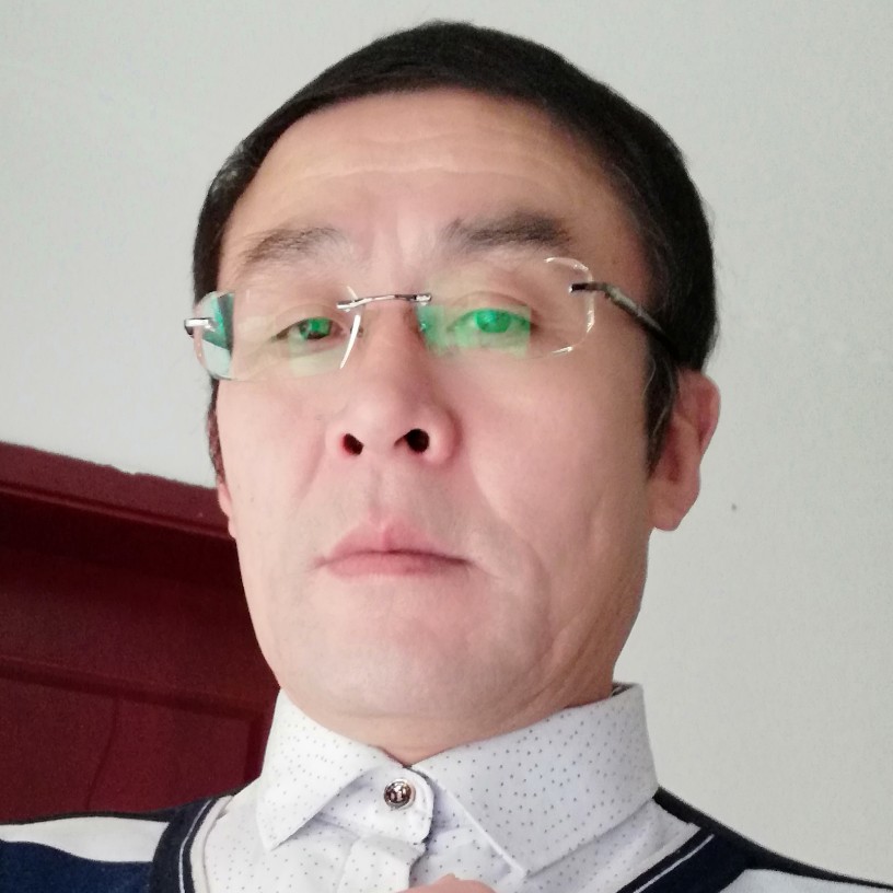 张华成的照片
