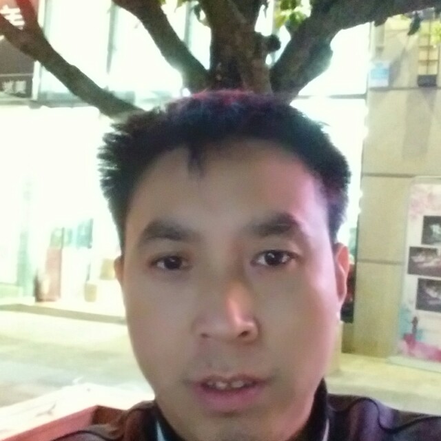 尊云友好的照片