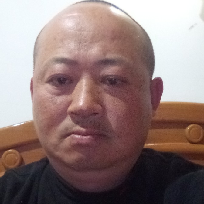 迷离蹙眉野狼的照片