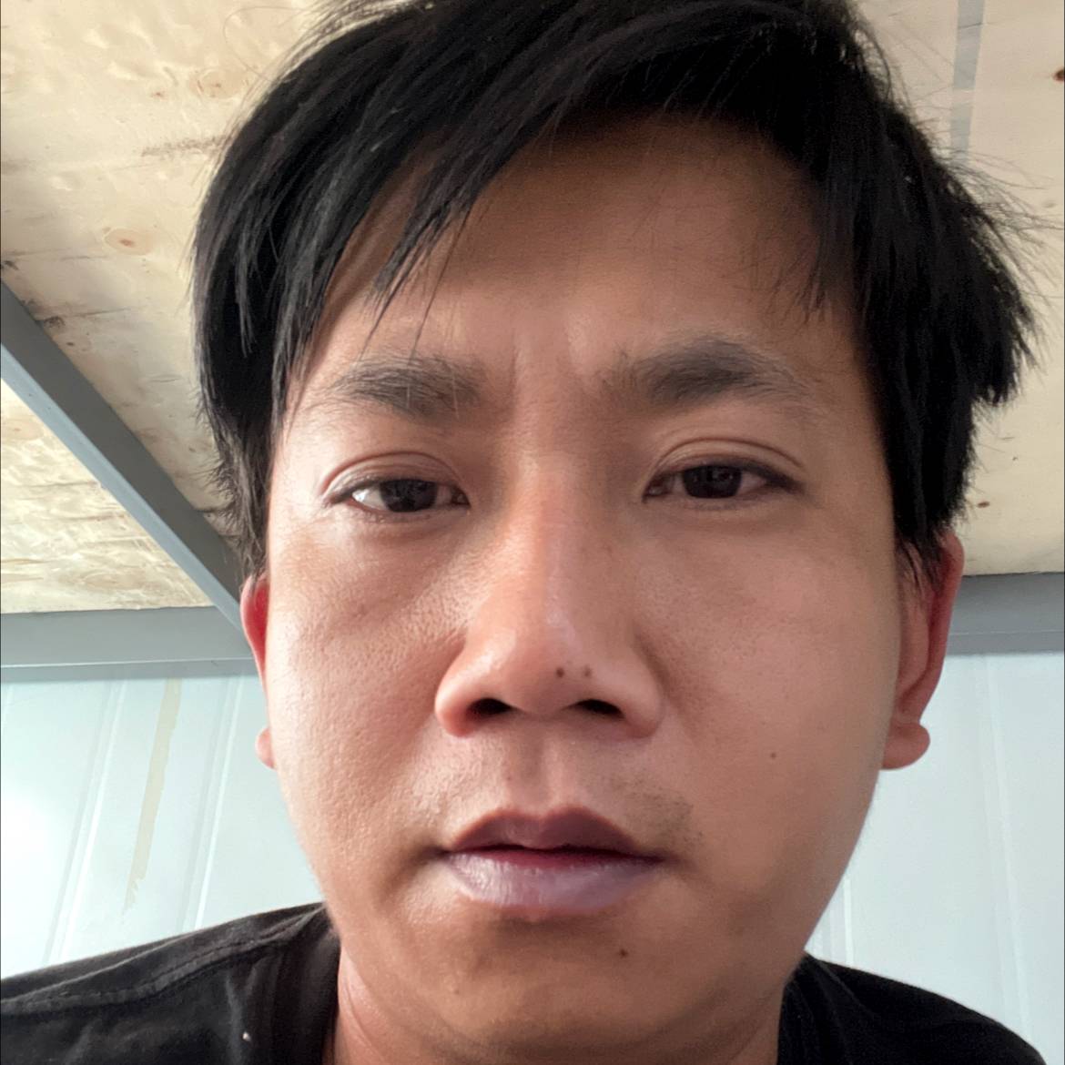 流影吃醋等待的照片
