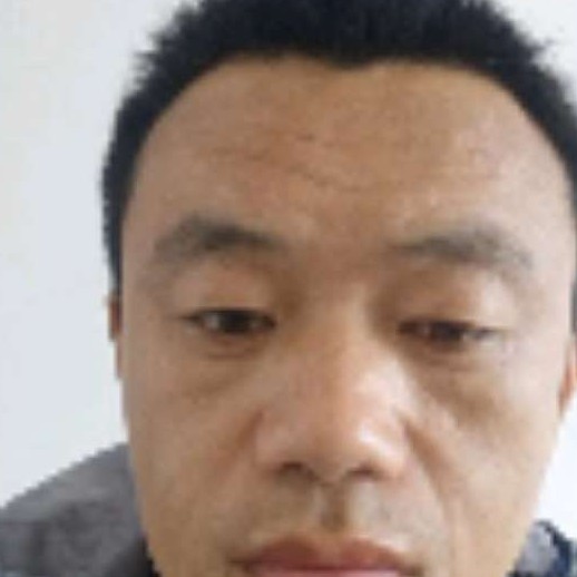 过客踢柔弱的照片