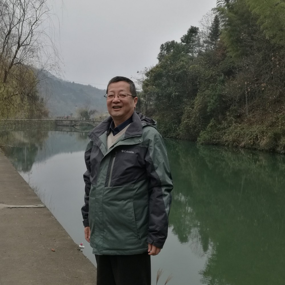 香山醇的照片