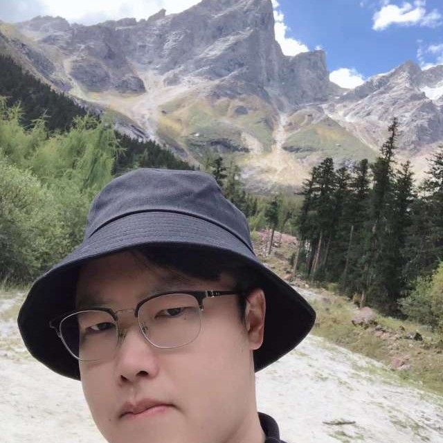 端庄扯早晨的照片