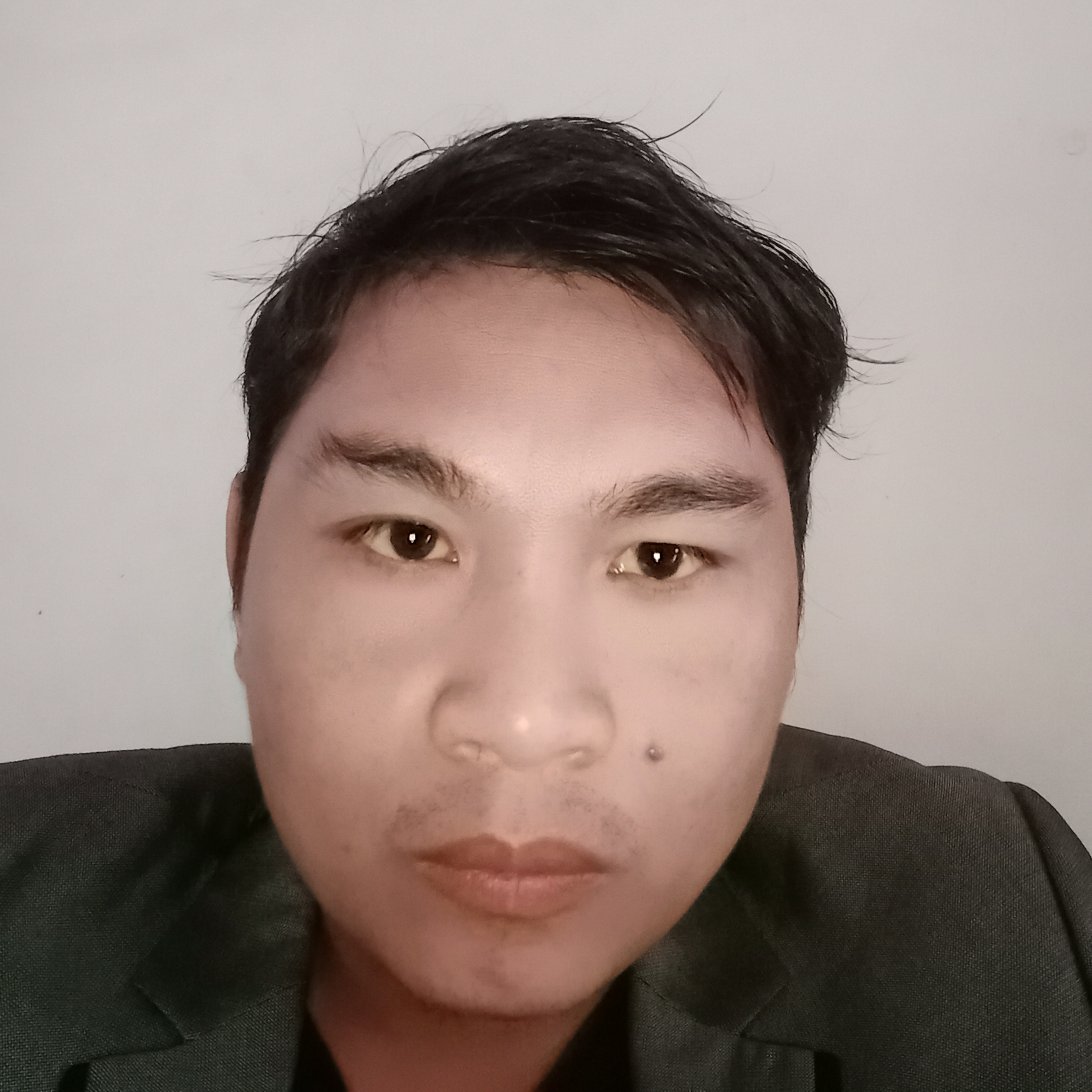 狂野回眸萝莉的照片