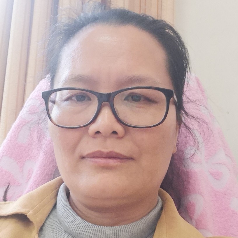 李亭颖的照片