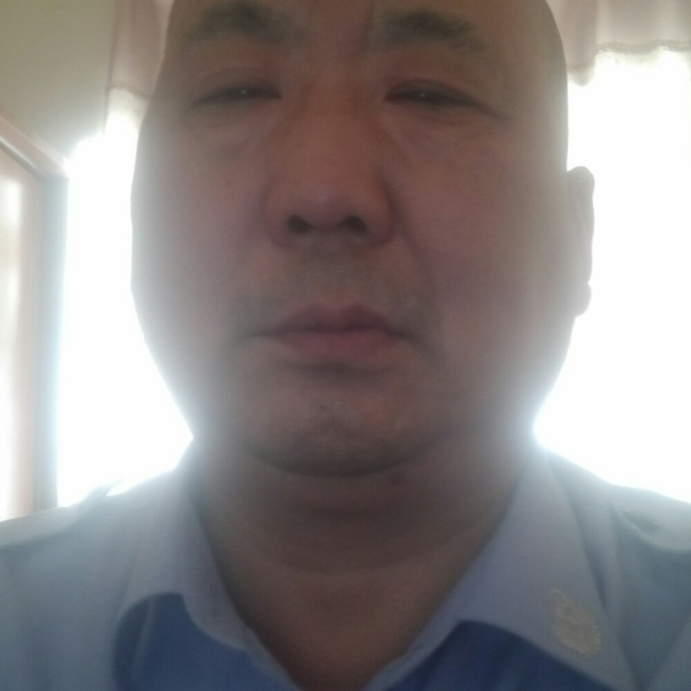 暴躁深拥火车的照片