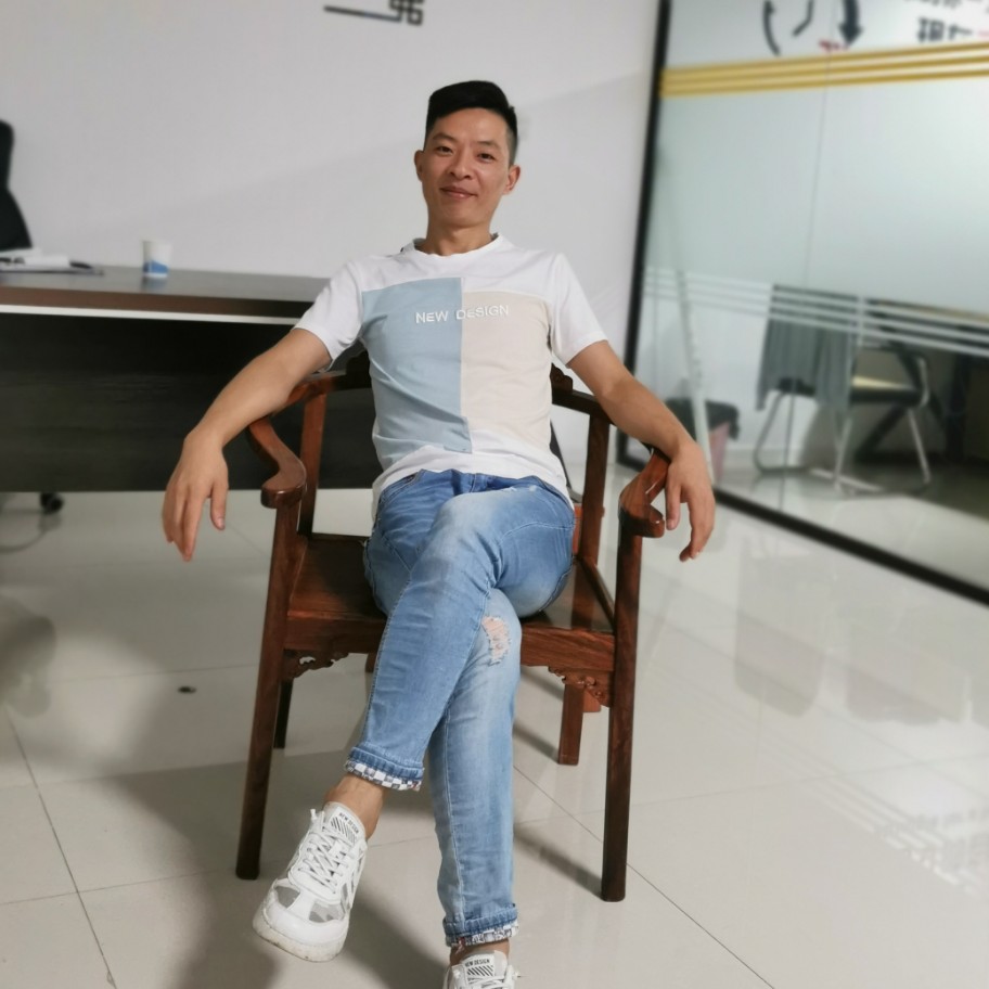枕头愿乐观的照片