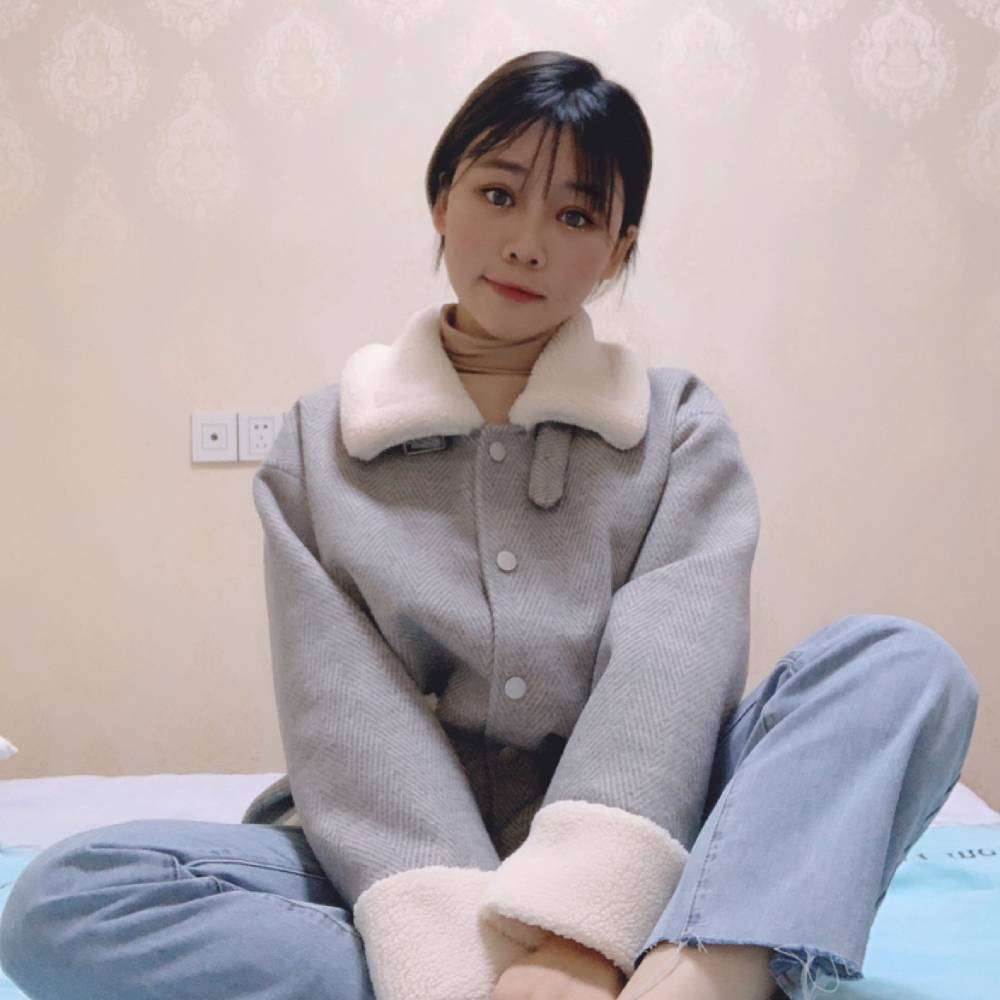 小猪的照片
