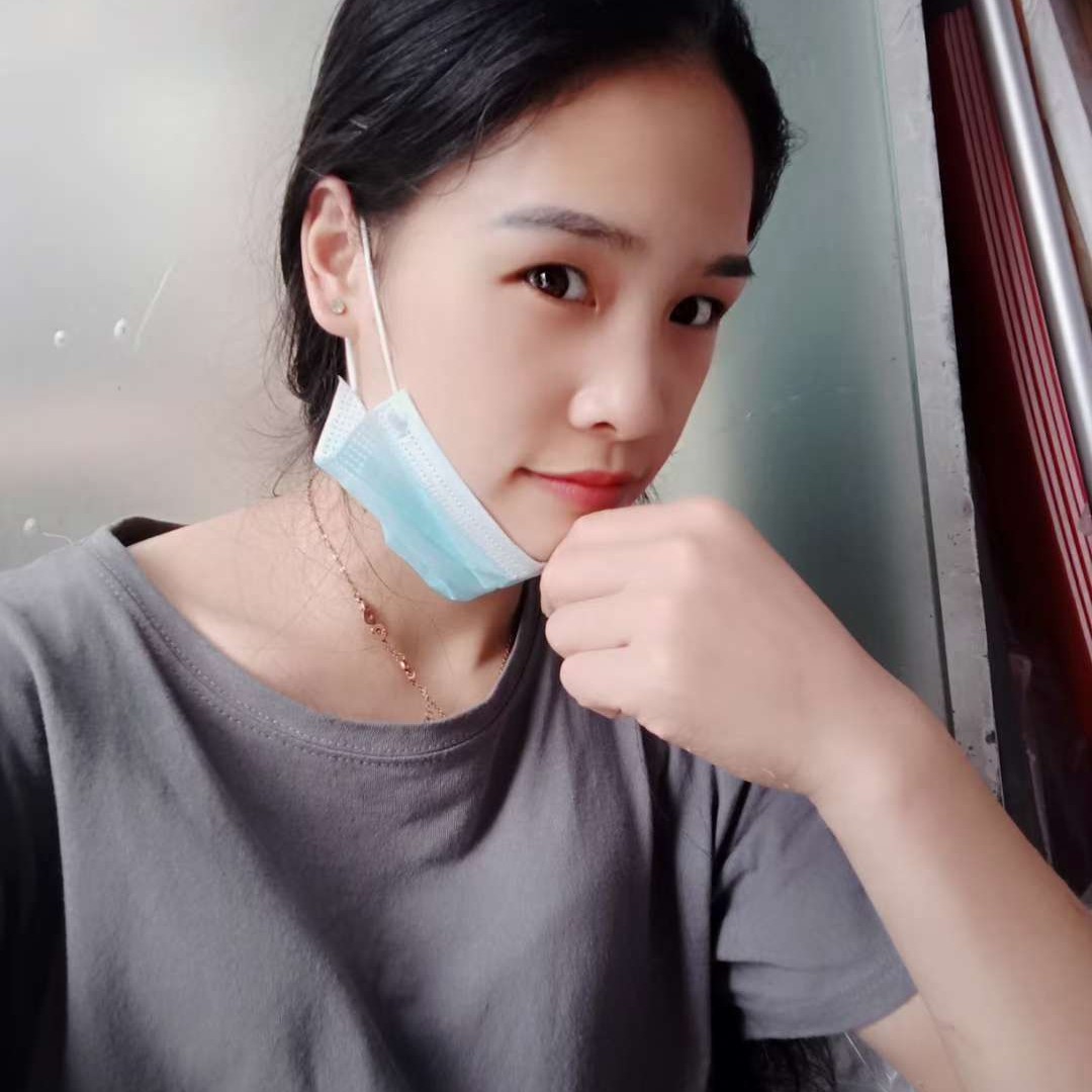阿丽的照片