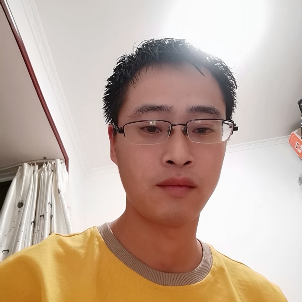 韶华凝眸冷静的照片