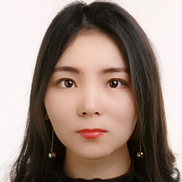 余珊的照片