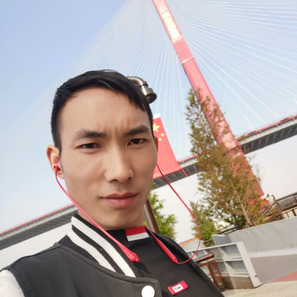 陈峻宇的照片
