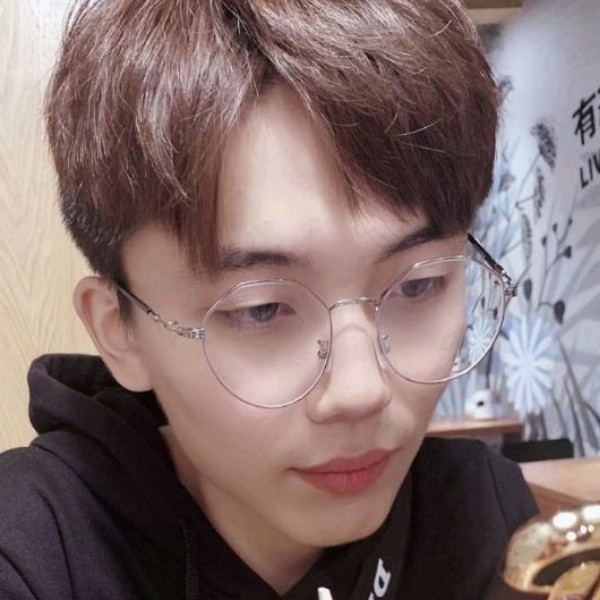 眼中星辰的照片